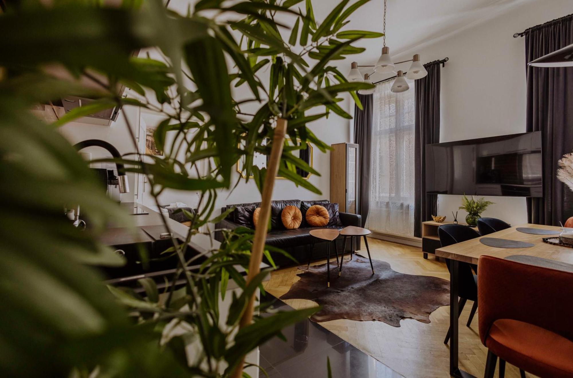 Golden Pearl - Main Square, 100 Sqm, 4 Rooms 크라쿠프 외부 사진